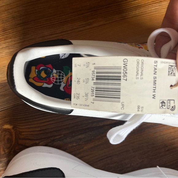 NWT RARE Adidas x Rich Mnisi Stan Smith women’s sneakers size 7 - Picture 6 of 8